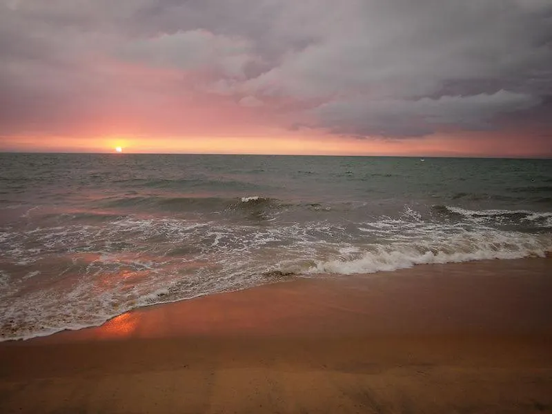 La Grande Holiday Resort Negombo Bed & Breakfast